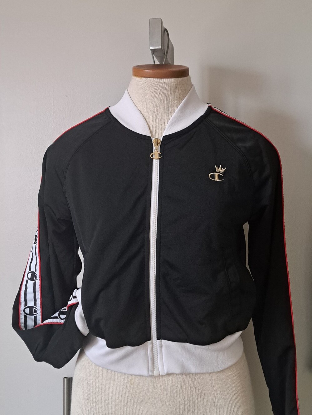 Champion Life cropped Track Jacket Crown C Logo Black white zip front Y2K XS